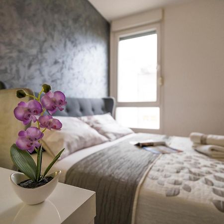 Luxury 1 Bedroom App Center&Balcony Free Parking Split Bagian luar foto